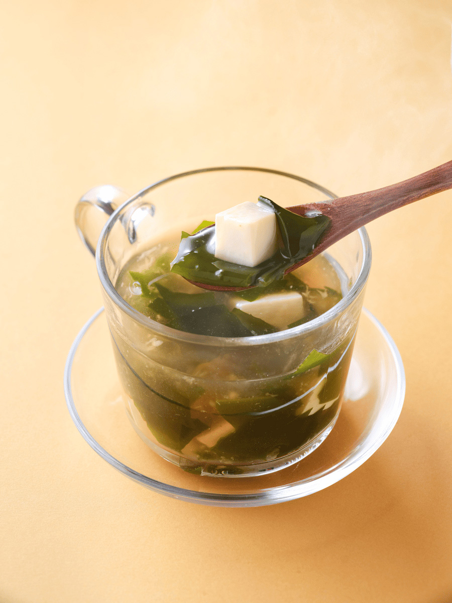 わかめと豆腐のとろ〜り葛あんスープ